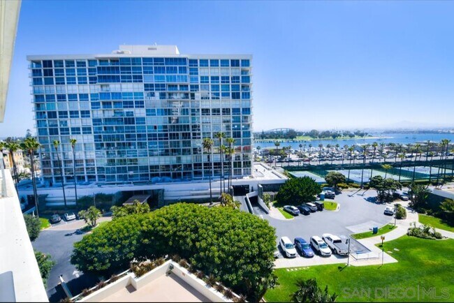Building Photo - 1720 Avenida Del Mundo