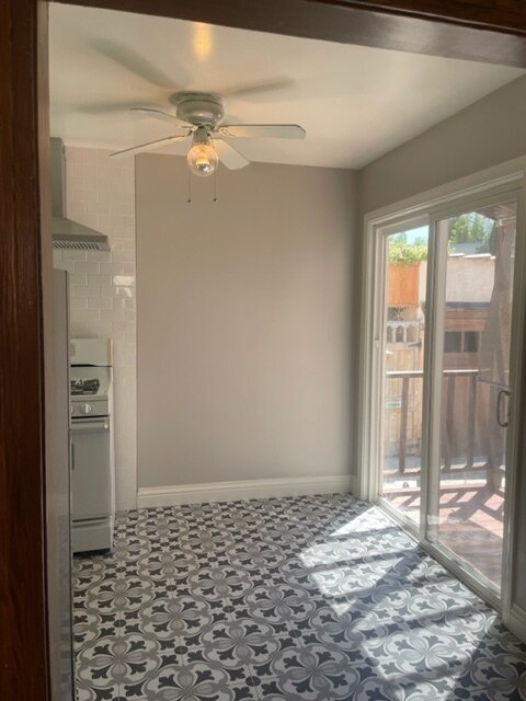 Building Photo - 4044 Huron Ave