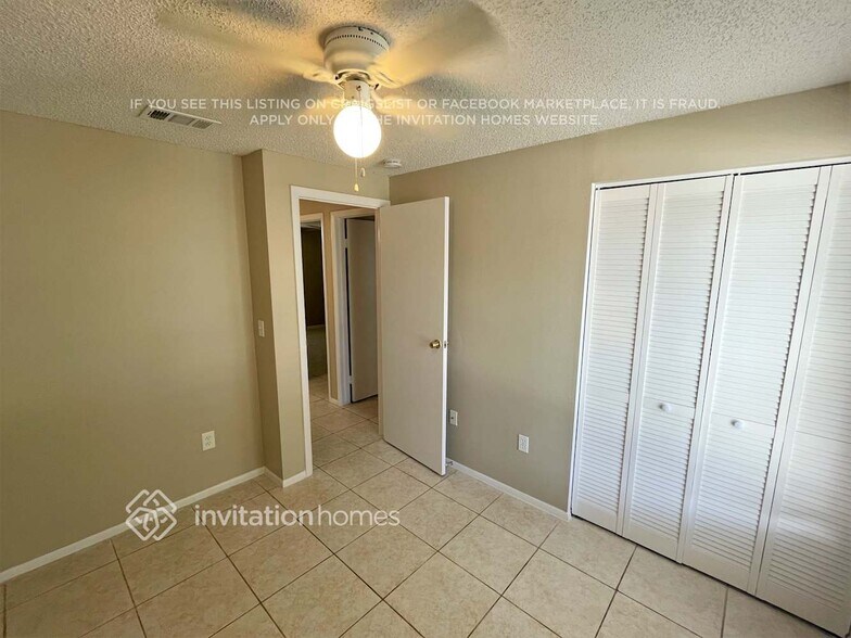Building Photo - 1220 Piney Branch Cir