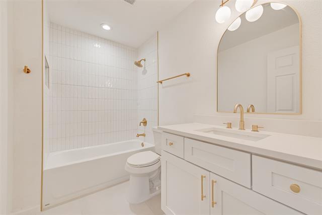 Building Photo - 1933 Garden Crest Ln