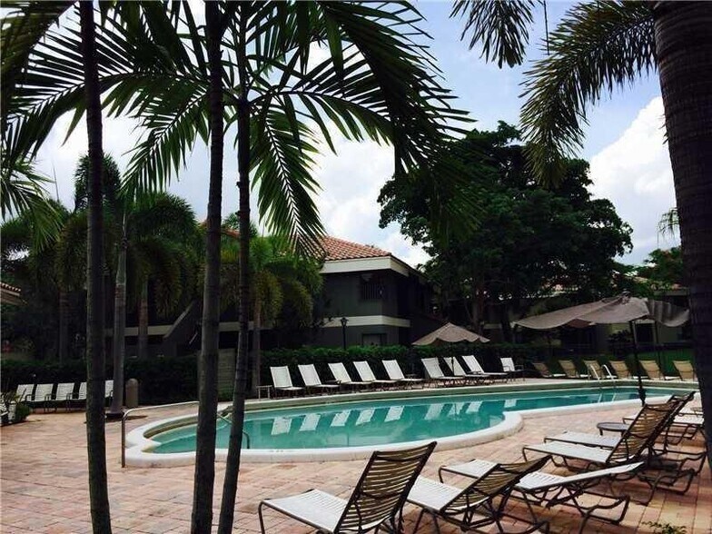 Building Photo - 2448 NW 49th Ter