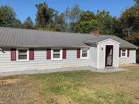 Building Photo - One Level Home in Concord