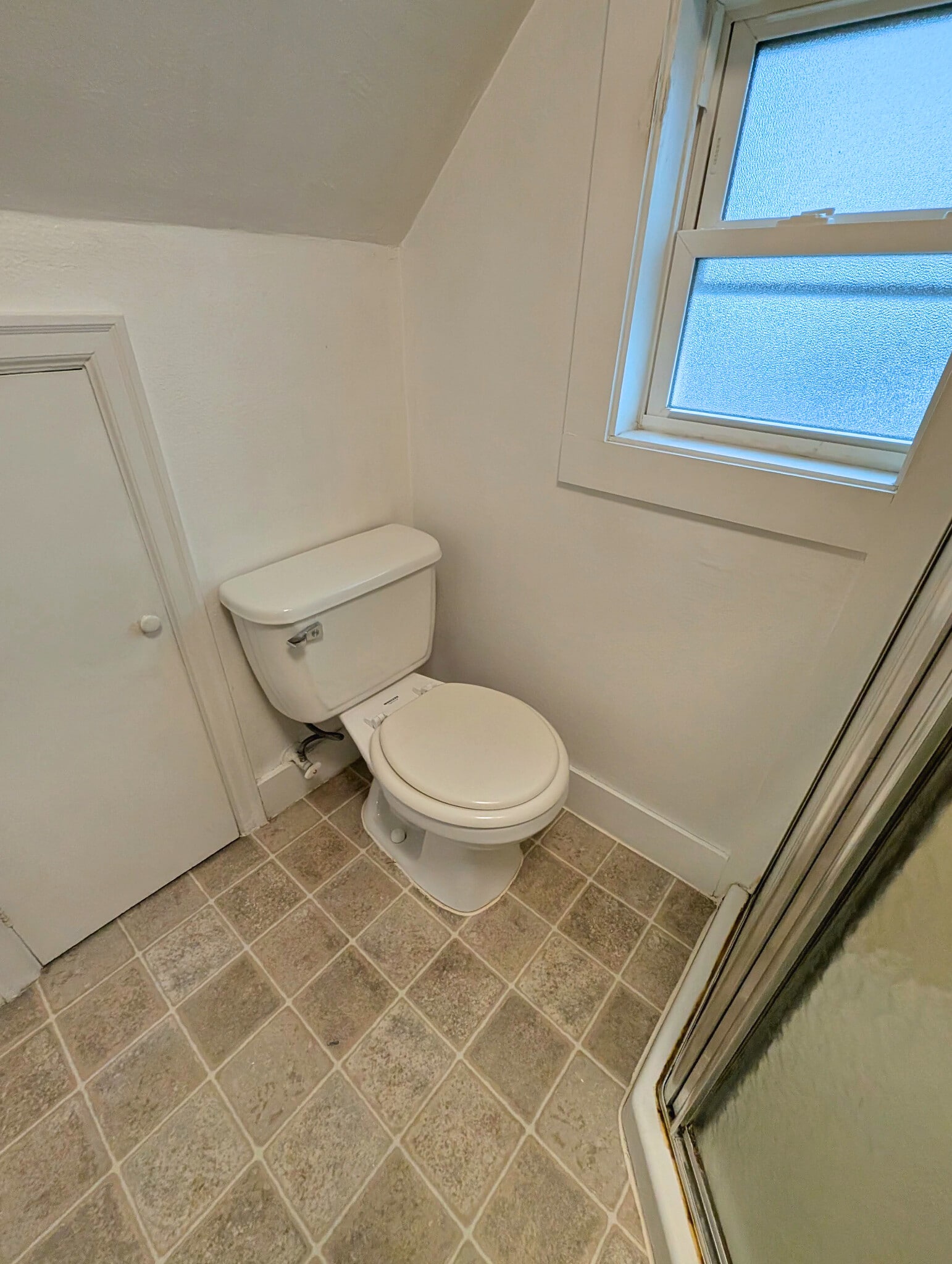 Building Photo - 306 2nd St NE