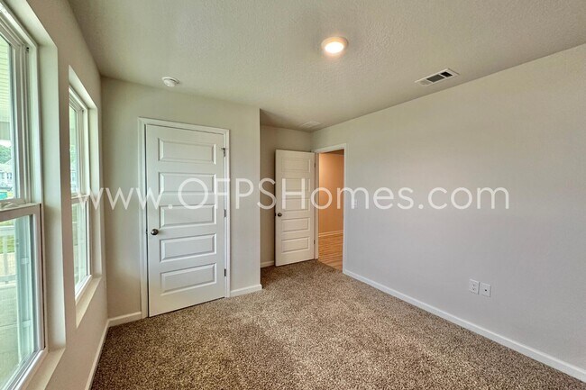 Building Photo - 2640 Saltgrass Wy