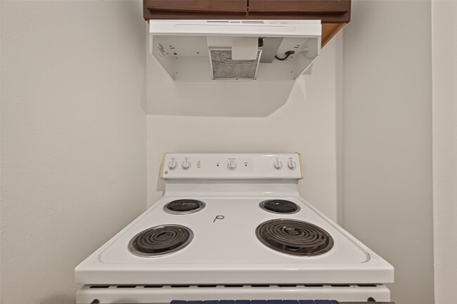 Building Photo - 13703 Segrest Dr