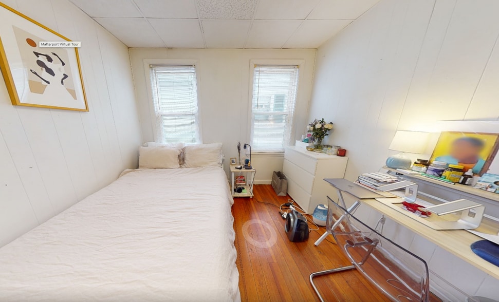 Building Photo - 82 Concord Ave