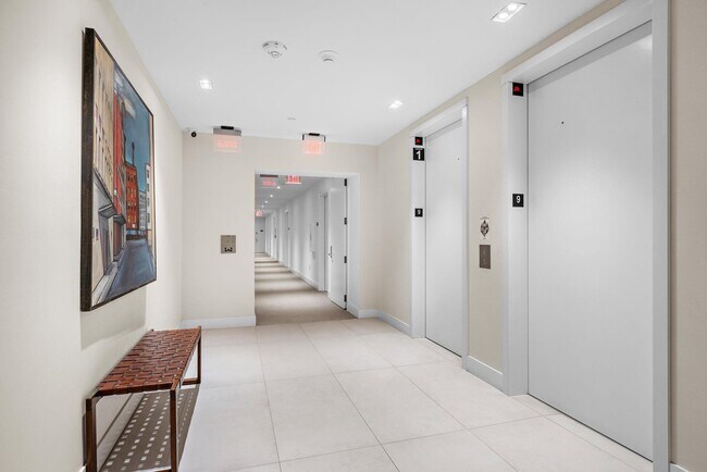 Building Photo - 144 1st St