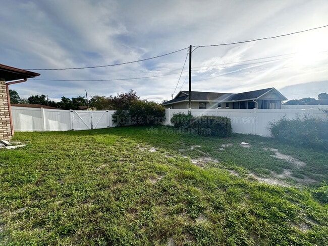 Building Photo - 947 N Atmore Cir