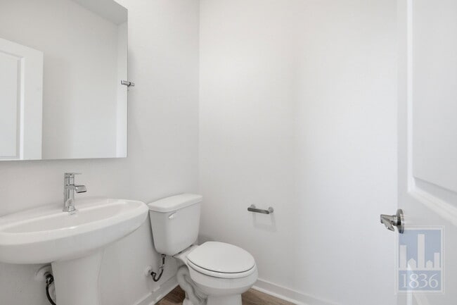Building Photo - 2519 Rose Archer Ln