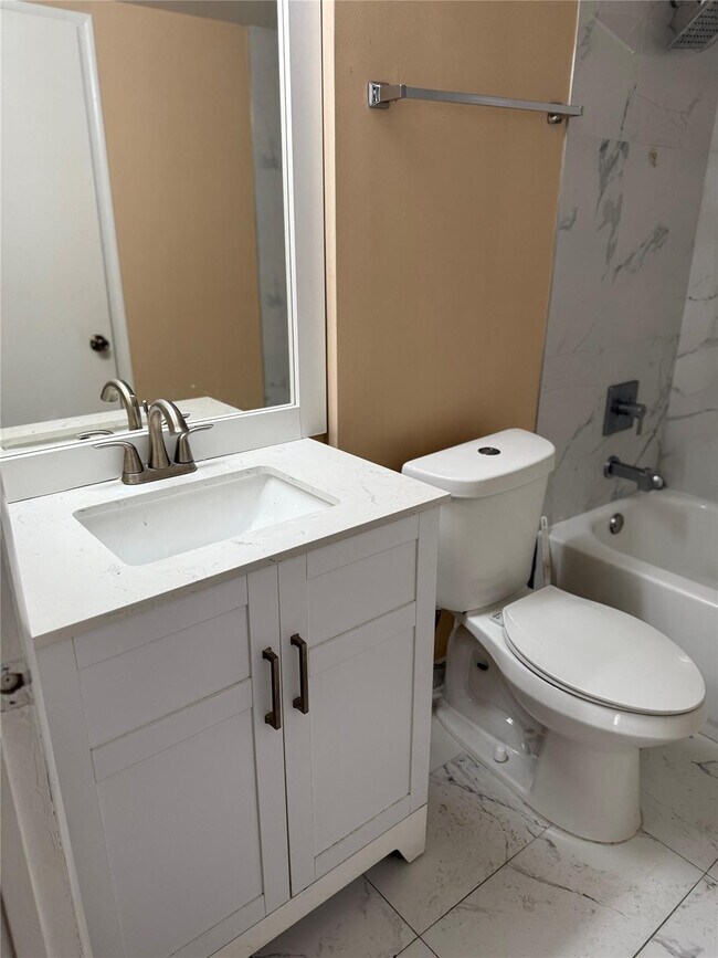 Building Photo - 3680 N 56th Ave