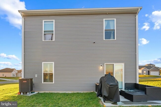 Building Photo - 10001 Maids Fancy Way