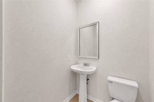 Building Photo - 1443 Meadowhigh Ln