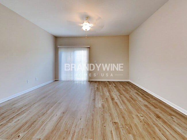 Building Photo - NEW Lower Rental Rate Leasing Special: Mar...