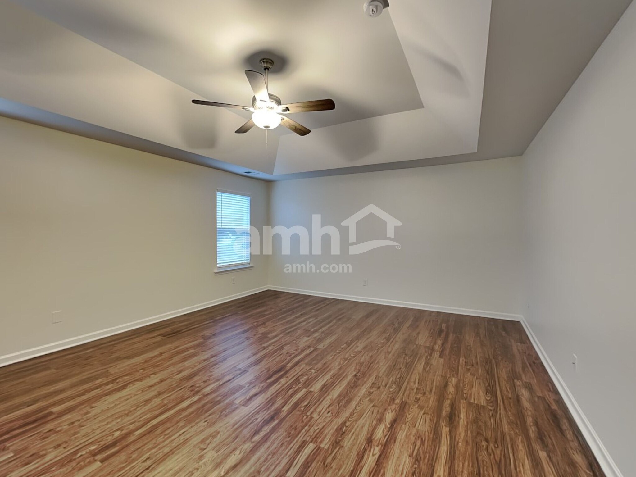 Building Photo - 3145 Yachet Ct SW