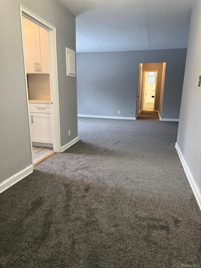 Building Photo - 175 Bryant Ave