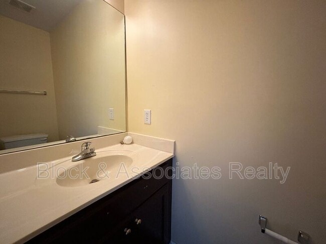 Building Photo - 3712 Winborne Ln