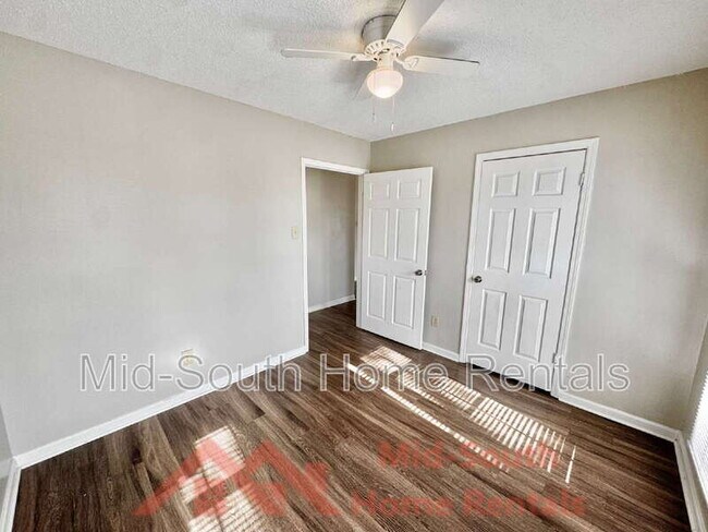 Building Photo - 7312 Country Side Rd