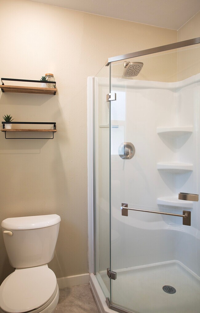 Building Photo - 136 Olive St