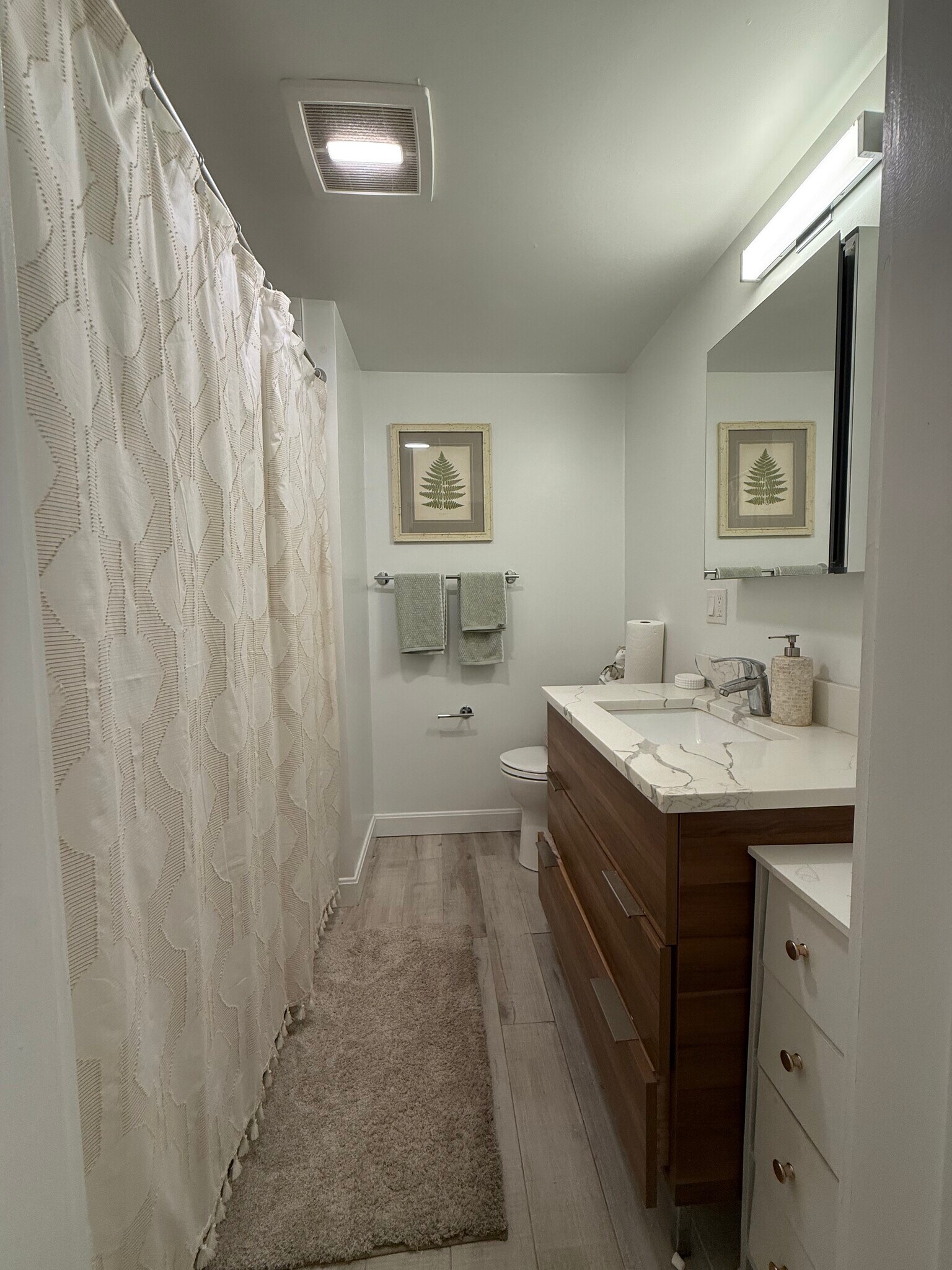 Building Photo - 229 Charles St