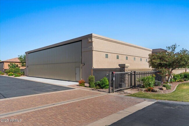 Building Photo - 4251 W Earhart Way