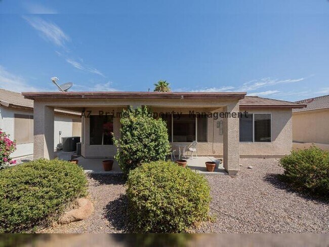 Building Photo - 3431 E Torrey Pines Ln