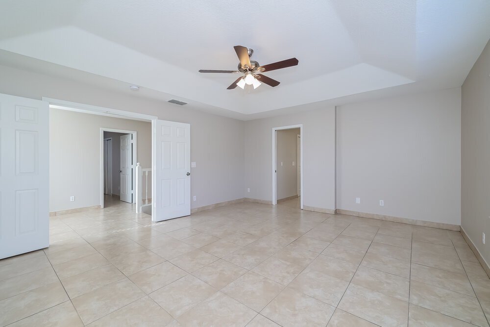 Building Photo - 3263 Fairfield Dr