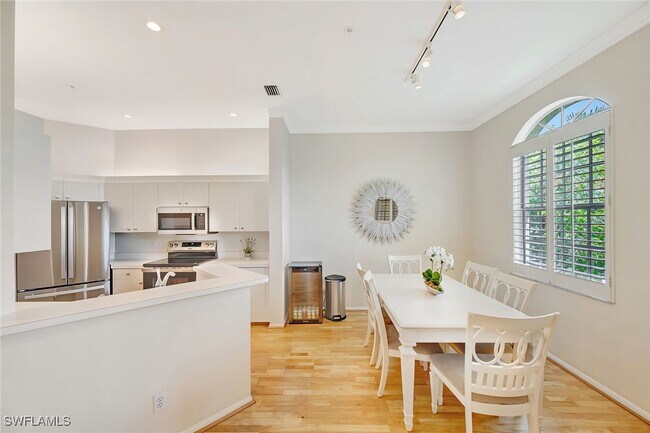 Building Photo - 400 L'Ambiance Cir