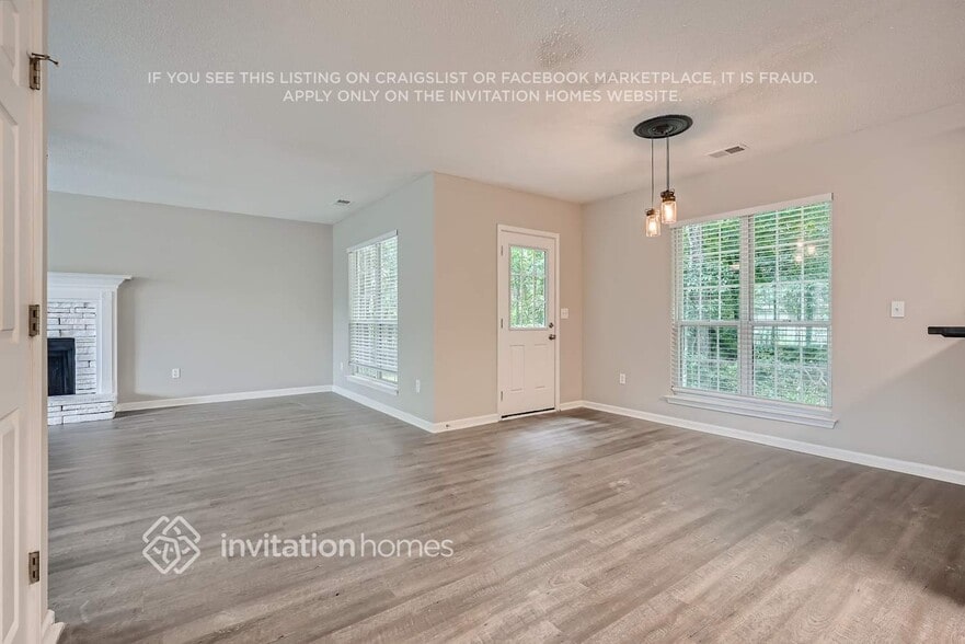 Building Photo - 5208 Meadows Lake Pointe