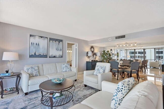 Building Photo - 4200 N Ocean Dr