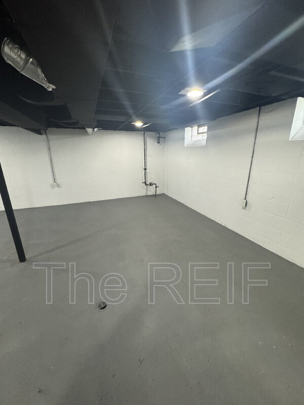 Building Photo - 11741 Penrod St