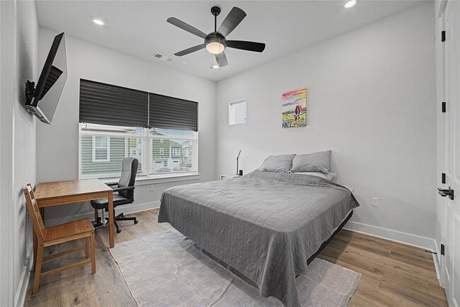 Building Photo - 2930 Moreno St