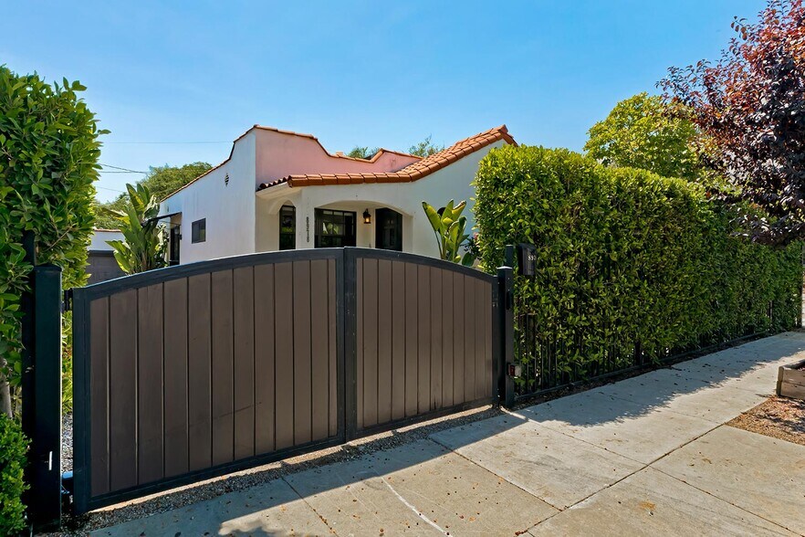 gated - 8978 Norma Pl