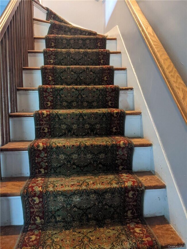 Building Photo - 176 Pine Tree Rd