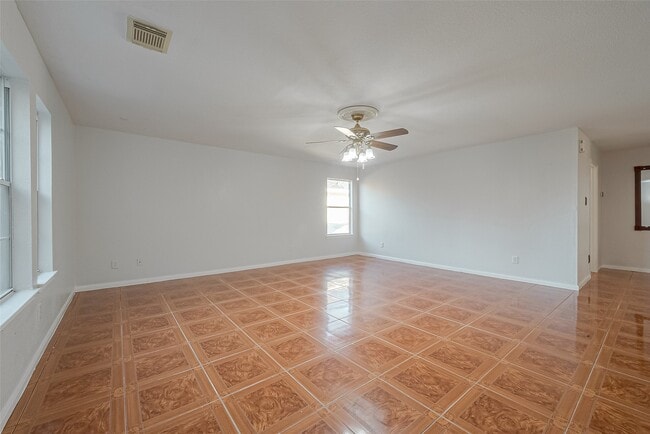 Building Photo - 9407 Demsey Mill Dr