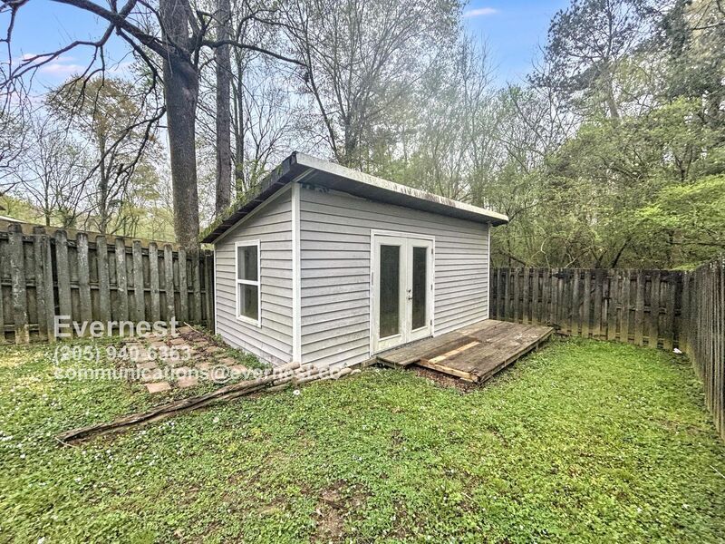 Building Photo - 632 Parkside Cir