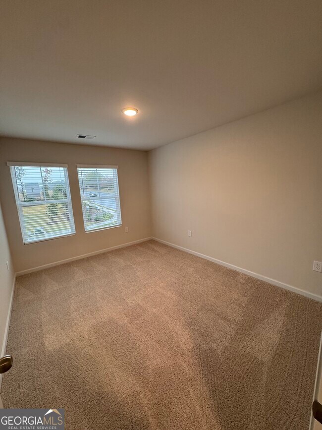 Building Photo - 11 Huntley Trce