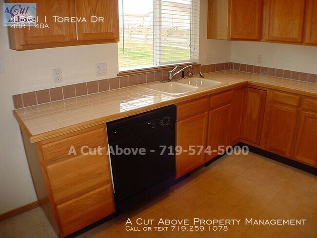Building Photo - 4 Bedroom House in Monument