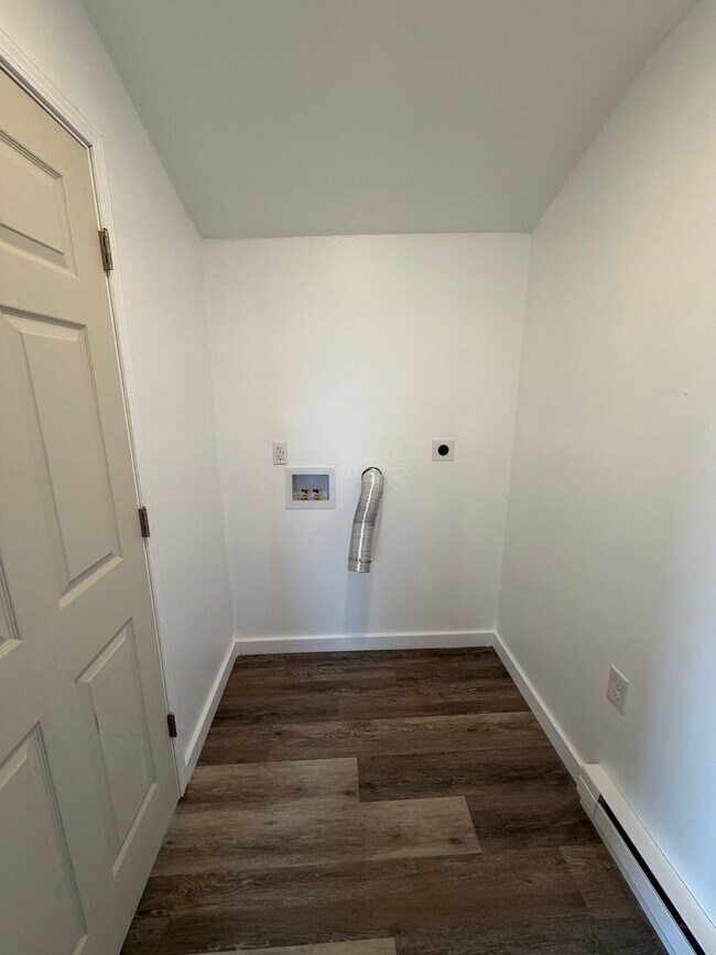 Building Photo - 414 Adams St ~ Downtown Fayetteville