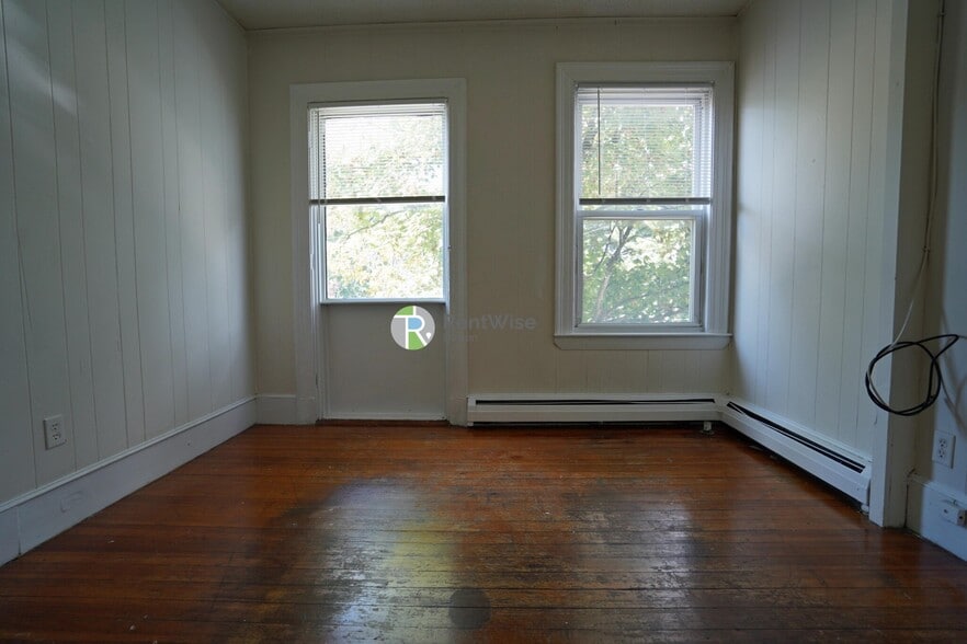 Building Photo - 1 Ashford Ct