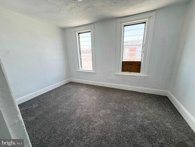 Building Photo - 3417 Hartville St