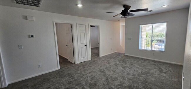 Building Photo - 545 Playa Linda Pl