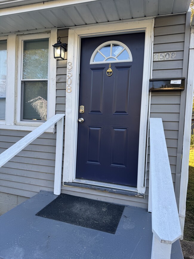 Building Photo - 3508 Lawson St