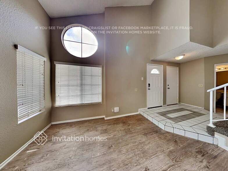Building Photo - 27683 Camino Bella