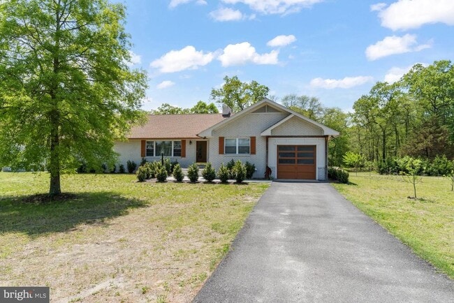 Building Photo - 132 Retreat Rd