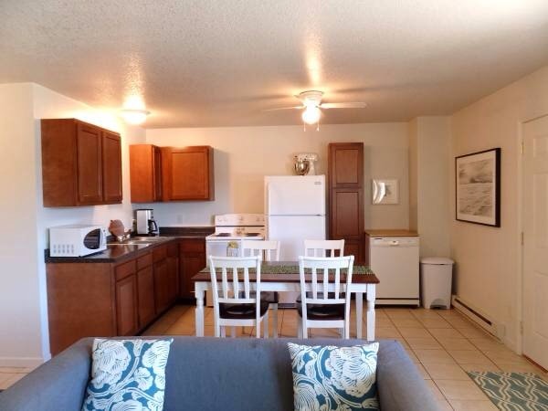 Building Photo - Glenwood Villas