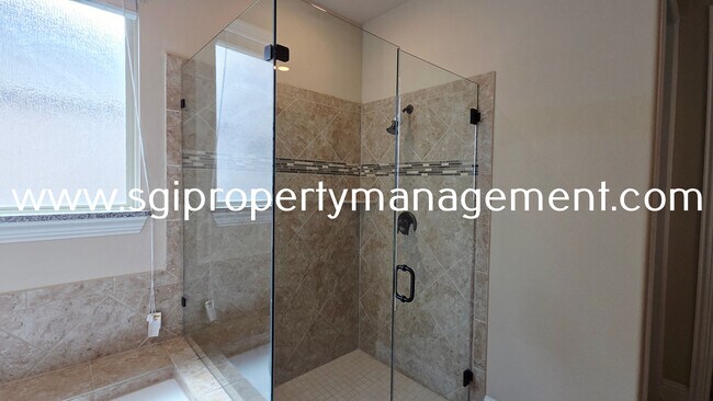 Building Photo - 201 Pasadena Trail