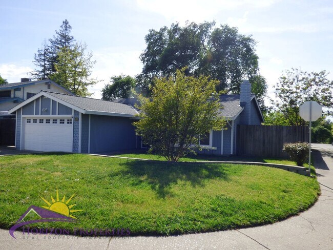 Building Photo - 3 Bed 2 Bath 1,317sqft Citrus Heights Home in Wildwood Estates