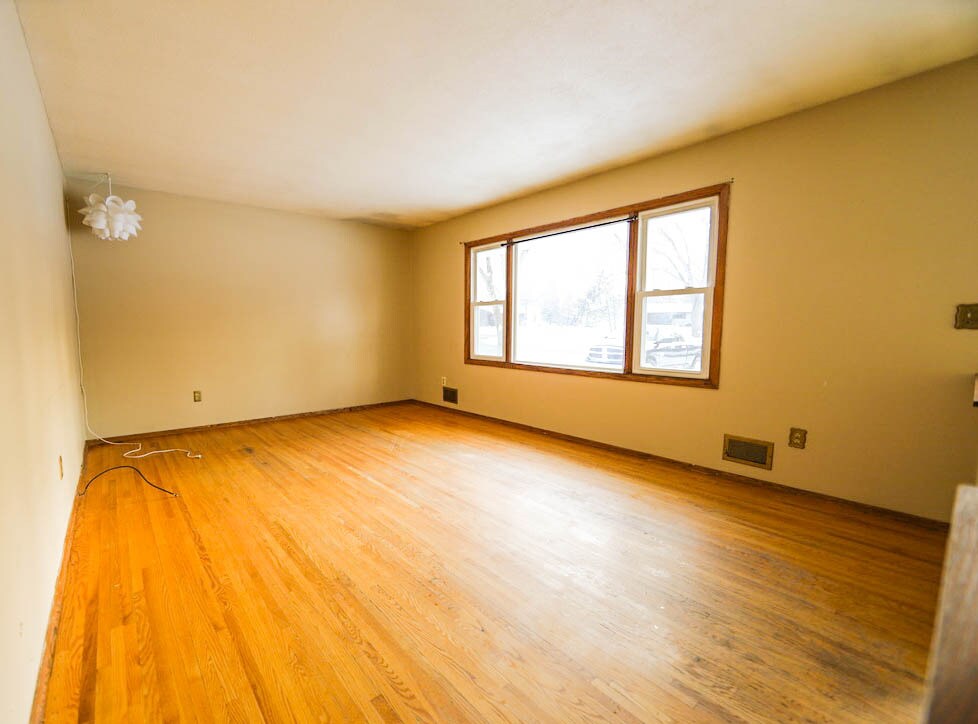Living room (1) - 13113 Irving Ave S