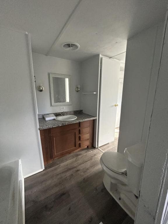 Building Photo - 1101 1/2 W 4TH ST