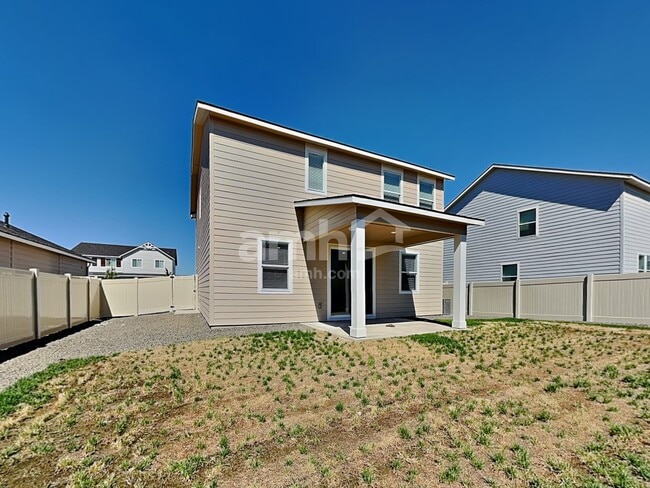 Building Photo - 1432 N Garnet Creek Ave